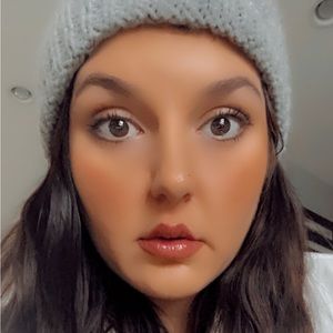 Meet your Posher, Sierra